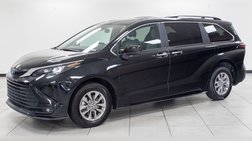 2025 Toyota Sienna XLE 8-Passenger