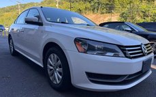 2014 Volkswagen Passat 1.8T Wolfsburg Edition