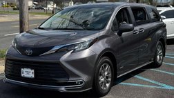 2021 Toyota Sienna XLE 7-Passenger