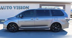 2013 Toyota Sienna SE 8-Passenger