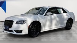 2023 Chrysler 300 Touring L