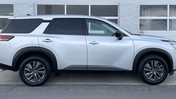 2024 Nissan Pathfinder S