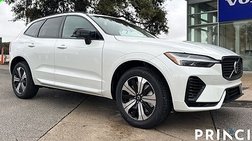 2025 Volvo XC60 T8 Core Dark Theme