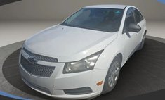 2013 Chevrolet Cruze LS Auto