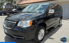 2013 Chrysler Town and Country Limited