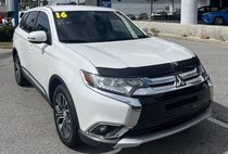2016 Mitsubishi Outlander SE