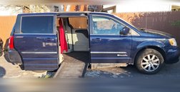 2016 Chrysler Town and Country Touring