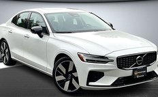 2024 Volvo S60 Recharge T8 Ultimate Dark Theme