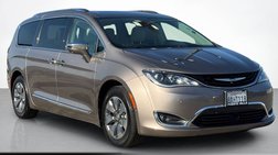 2017 Chrysler Pacifica Hybrid Platinum