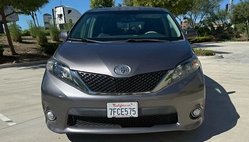 2014 Toyota Sienna SE 8-Passenger