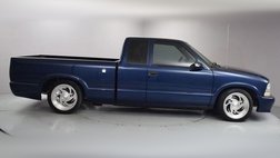 2002 Chevrolet S-10 LS