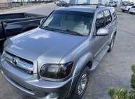 2005 Toyota Sequoia SR5