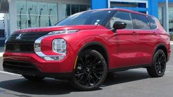 2023 Mitsubishi Outlander SE