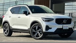 2026 Volvo XC40 B5 Core