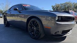 2017 Dodge Challenger SXT Plus