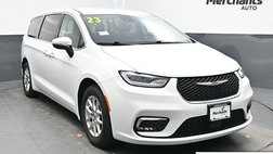 2022 Chrysler Voyager LX