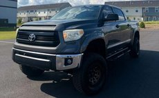 2015 Toyota Tundra SR5