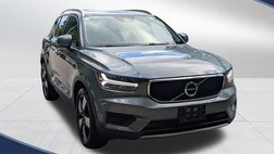 2019 Volvo XC40 Momentum