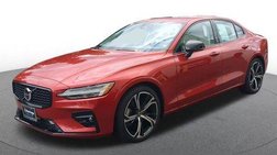 2024 Volvo S60 B5 Plus Dark Theme