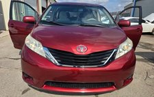 2013 Toyota Sienna LE