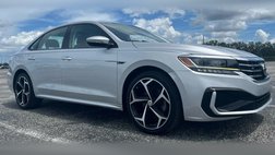 2020 Volkswagen Passat R-Line