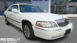 2010 Lincoln Town Car Signature Limited
