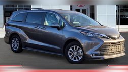 2024 Toyota Sienna XLE