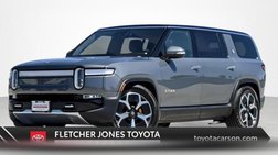 2024 Rivian R1S Adventure