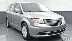 2016 Chrysler Town and Country Touring