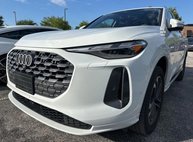 2025 Audi Q5 quattro Premium TFSI