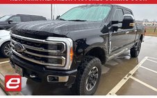 2023 Ford Super Duty F-250 Platinum