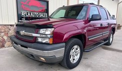 2005 Chevrolet Avalanche LS Sport Utility Pickup 4D 5 1/4 ft