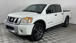 2015 Nissan Titan SV