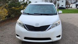 2014 Toyota Sienna LE 8-Passenger