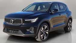 2023 Volvo XC40 B5 Plus Bright Theme
