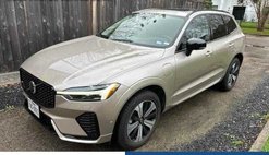 2024 Volvo XC60 Recharge T8 Plus Dark Theme