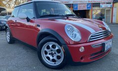 2005 MINI Cooper Base
