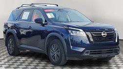 2022 Nissan Pathfinder SV