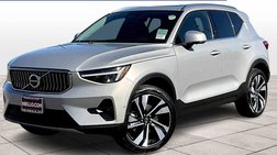 2025 Volvo XC40 B5 Plus Bright Theme