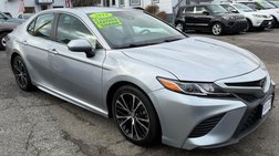 2018 Toyota Camry SE 4D Sedan