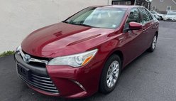 2017 Toyota Camry Hybrid LE