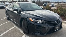 2020 Toyota Camry Hybrid SE