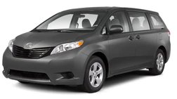2013 Toyota Sienna XLE 7-Passenger Auto Access Seat