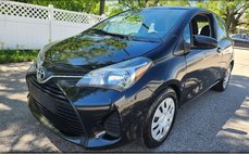 2017 Toyota Yaris 3-Door LE