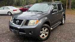 2011 Nissan Pathfinder LE