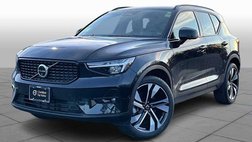 2024 Volvo XC40 B5 Plus Dark Theme