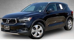 2021 Volvo XC40 T5 Momentum