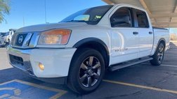 2015 Nissan Titan SV