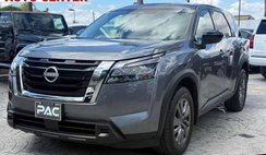 2024 Nissan Pathfinder S