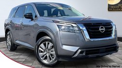 2025 Nissan Pathfinder S